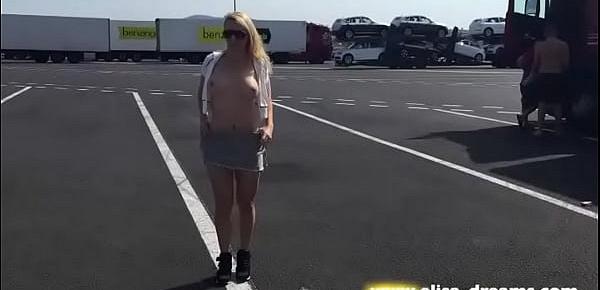  Flashing naked front of the truckers
